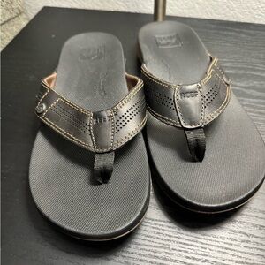 Brand New Reef Mens Cushion Lux Sandals size 9